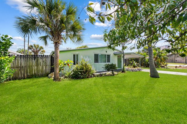 160 NE 60th Street, Oakland Park, FL 33334