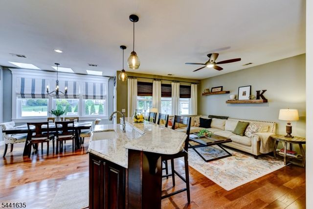 88 Watch Hill Rd, Hackettstown Town, NJ 07840