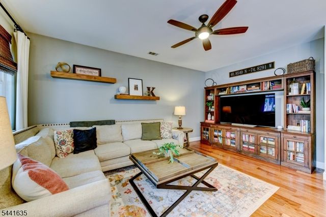 88 Watch Hill Rd, Hackettstown Town, NJ 07840