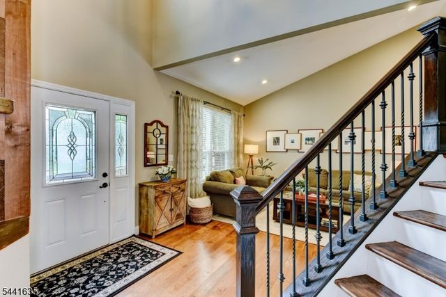 88 Watch Hill Rd, Hackettstown Town, NJ 07840