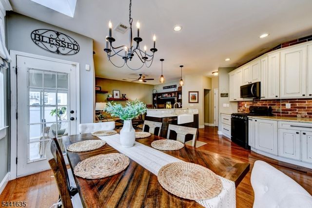 88 Watch Hill Rd, Hackettstown Town, NJ 07840