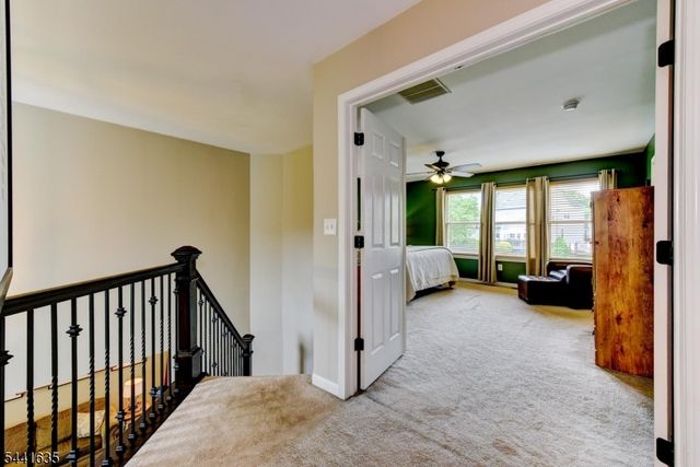 88 Watch Hill Rd, Hackettstown Town, NJ 07840