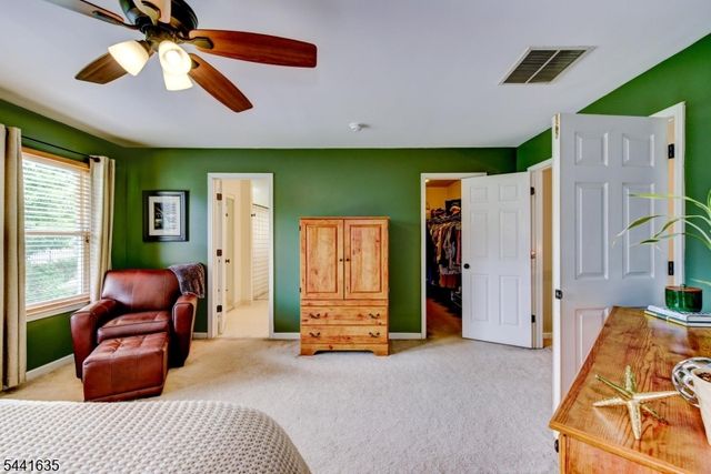 88 Watch Hill Rd, Hackettstown Town, NJ 07840