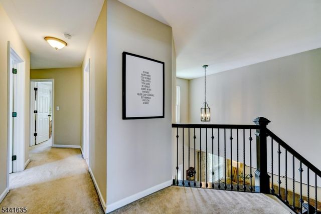 88 Watch Hill Rd, Hackettstown Town, NJ 07840