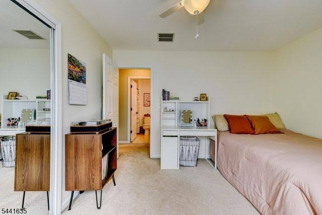 88 Watch Hill Rd, Hackettstown Town, NJ 07840
