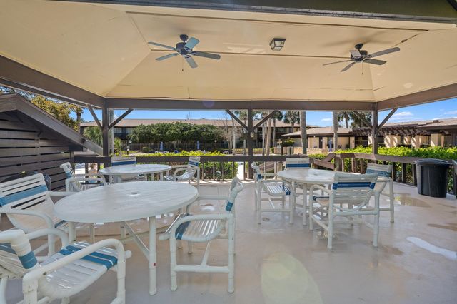 42 Club House Dr 101, Palm Coast, FL 32137