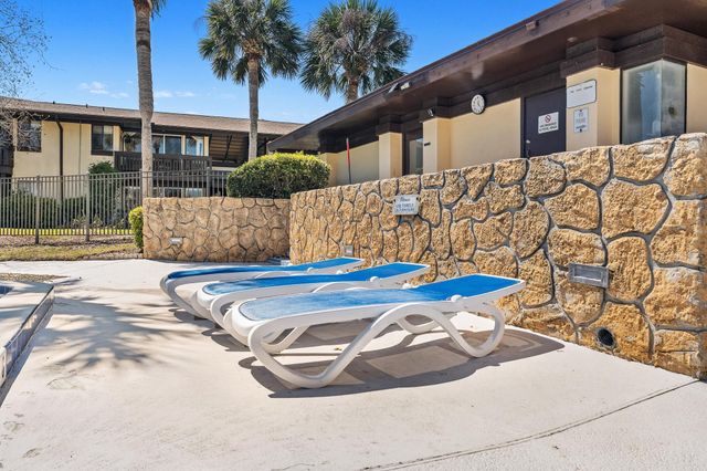 42 Club House Dr 101, Palm Coast, FL 32137