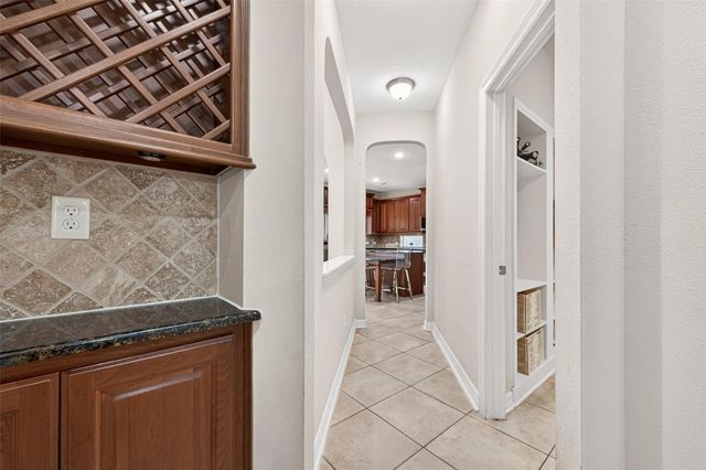 635 Doscher Lane, Sugar Land, TX 77479