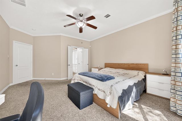 635 Doscher Lane, Sugar Land, TX 77479