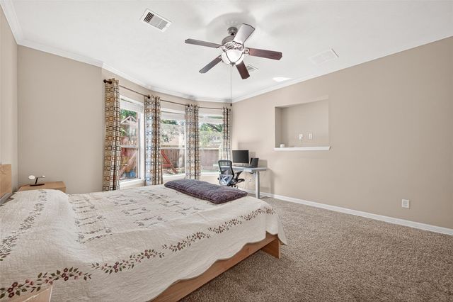 635 Doscher Lane, Sugar Land, TX 77479