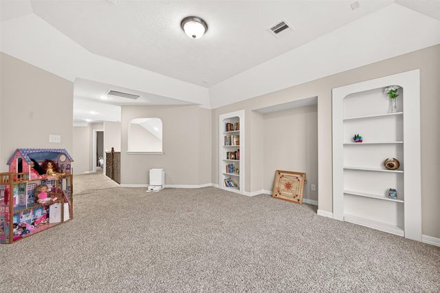 635 Doscher Lane, Sugar Land, TX 77479