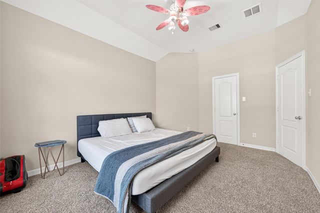 635 Doscher Lane, Sugar Land, TX 77479