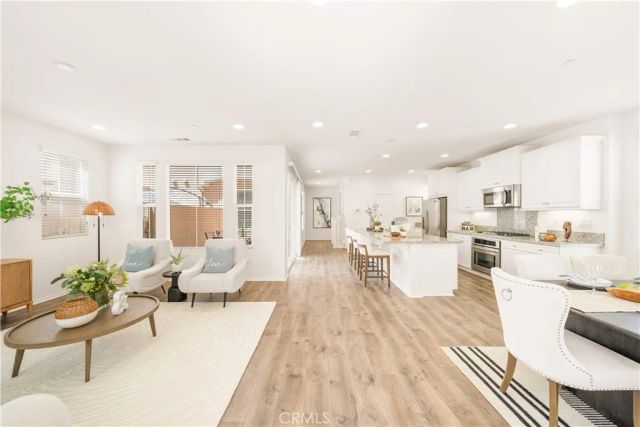 153 Fixie, Irvine, CA 92618