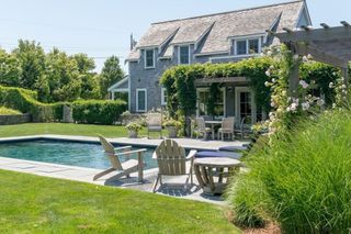 43 Vestal St, Nantucket, MA 02554
