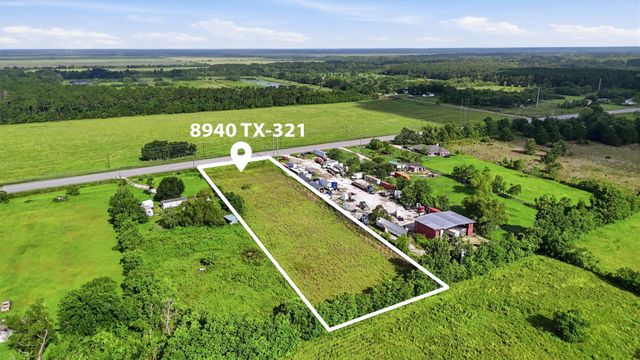8940 Highway 321, Dayton, TX 77535