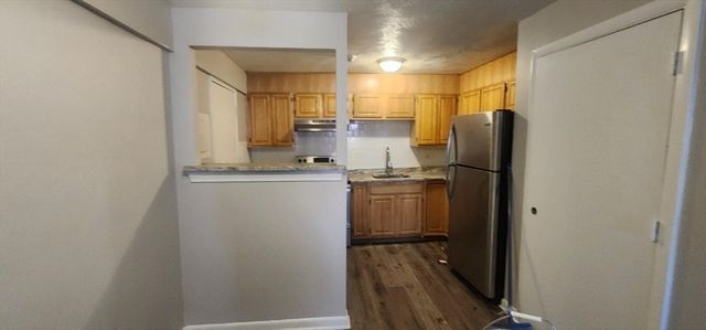 55 Elmwood Park 12, Quincy, MA 02170