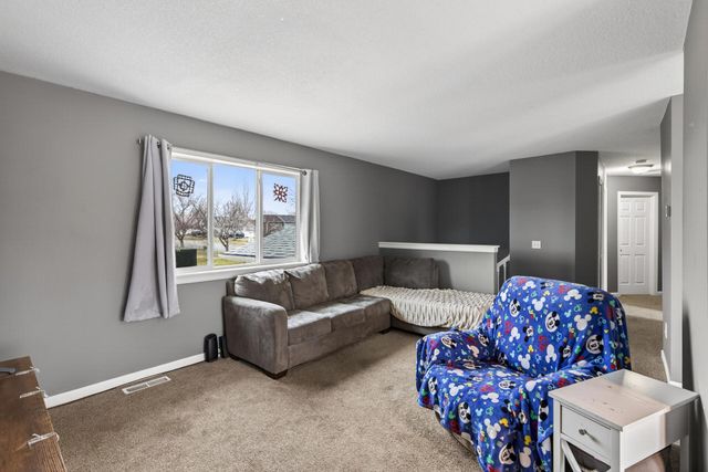 5560 Mallard Lane, Monticello, MN 55362