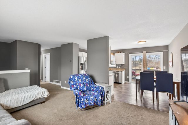 5560 Mallard Lane, Monticello, MN 55362