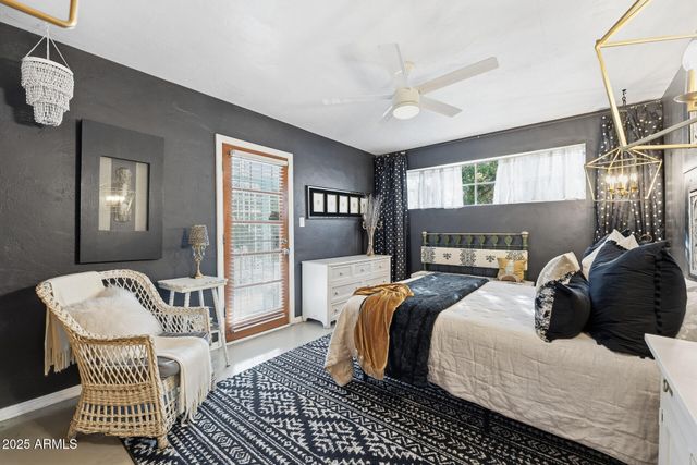 2343 E EARLL Drive, Phoenix, AZ 85016