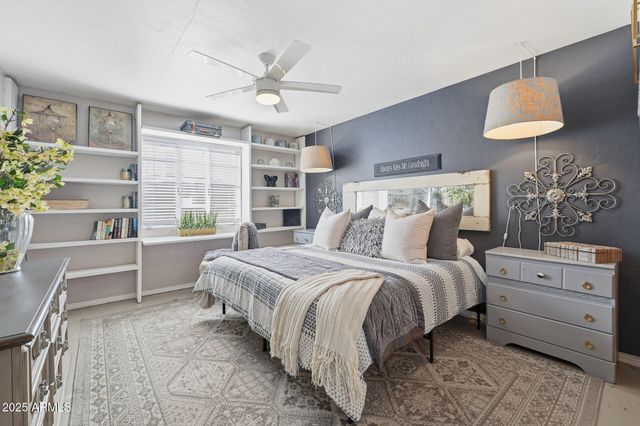 2343 E EARLL Drive, Phoenix, AZ 85016