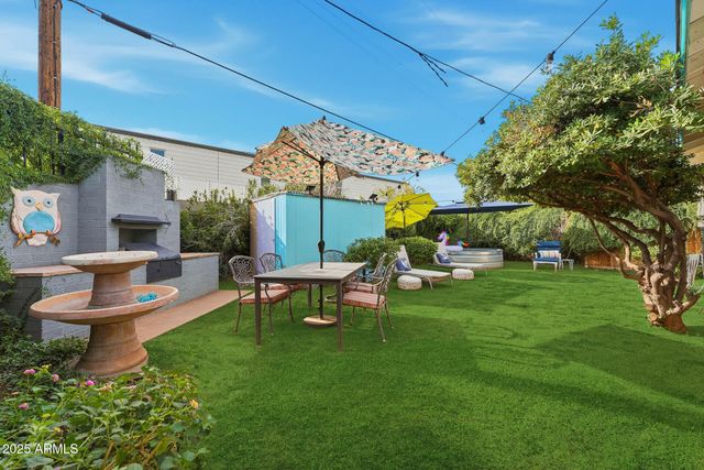 2343 E EARLL Drive, Phoenix, AZ 85016