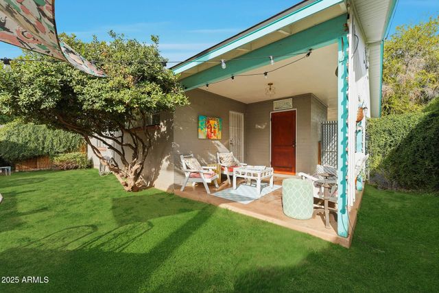 2343 E EARLL Drive, Phoenix, AZ 85016