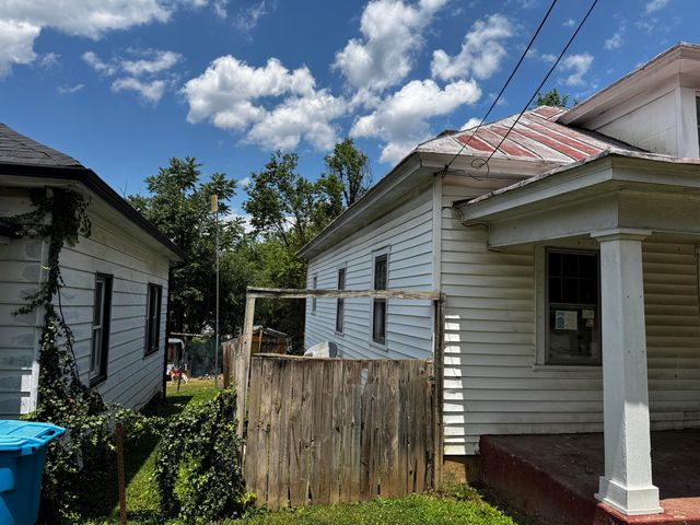 1606 Church AVE SE, Roanoke, VA 24013
