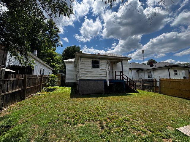 1606 Church AVE SE, Roanoke, VA 24013