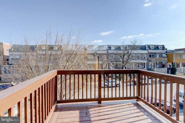 2414 CALLOW AVE, Baltimore, MD 21217
