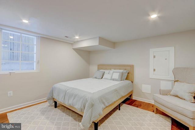 2414 CALLOW AVE, Baltimore, MD 21217
