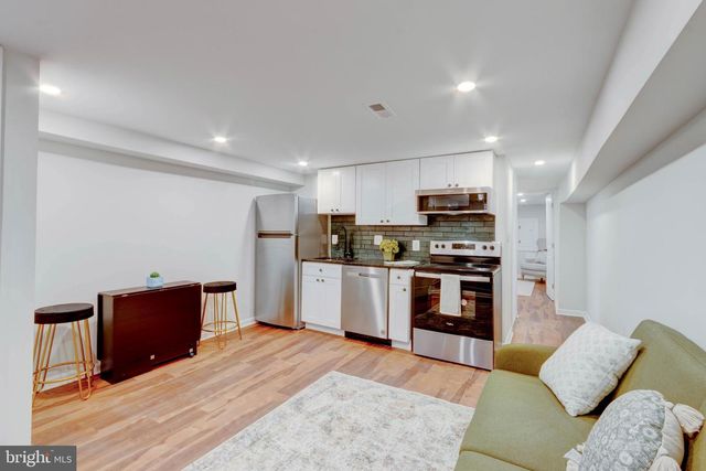 2414 CALLOW AVE, Baltimore, MD 21217
