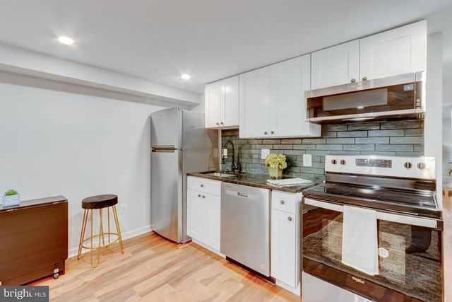 2414 CALLOW AVE, Baltimore, MD 21217