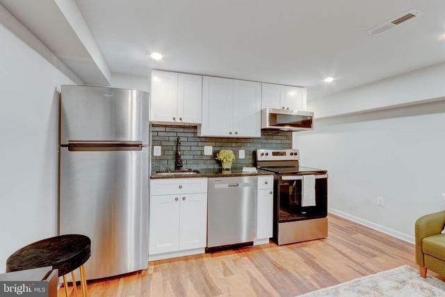 2414 CALLOW AVE, Baltimore, MD 21217