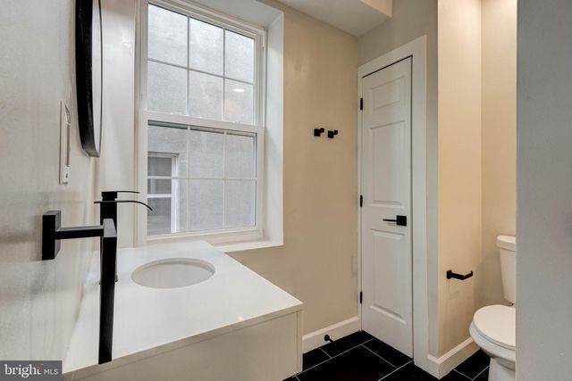 2414 CALLOW AVE, Baltimore, MD 21217