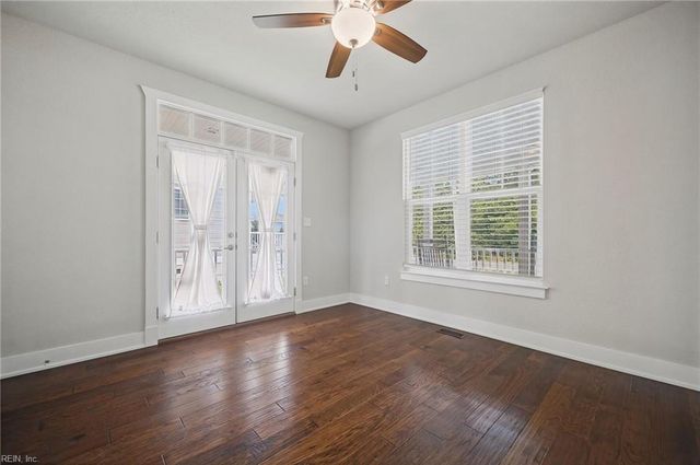 1933 Reefwood RD, Chesapeake, VA 23323