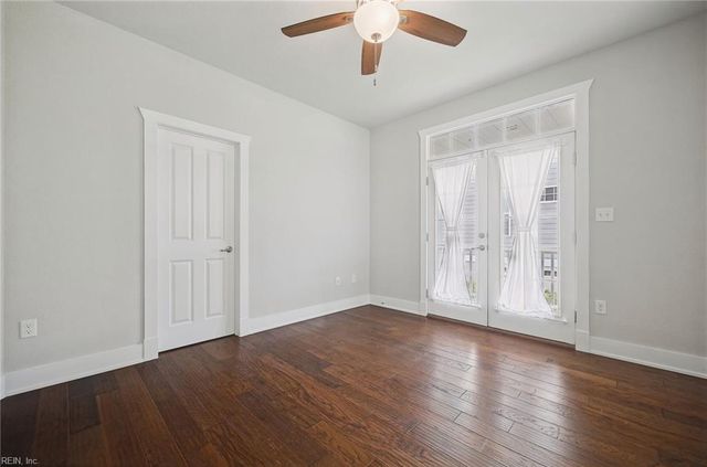 1933 Reefwood RD, Chesapeake, VA 23323