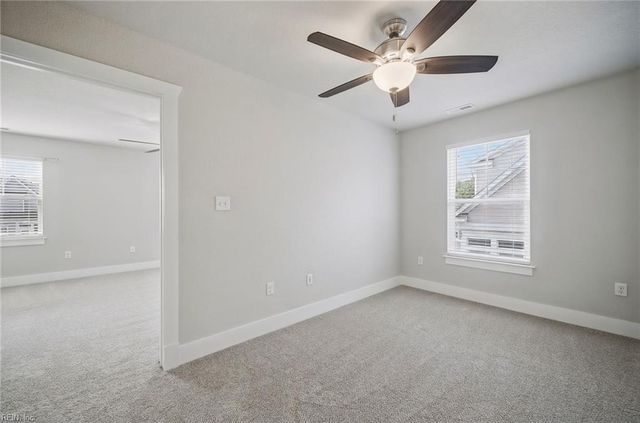 1933 Reefwood RD, Chesapeake, VA 23323