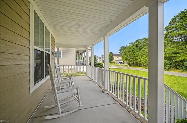 1933 Reefwood RD, Chesapeake, VA 23323