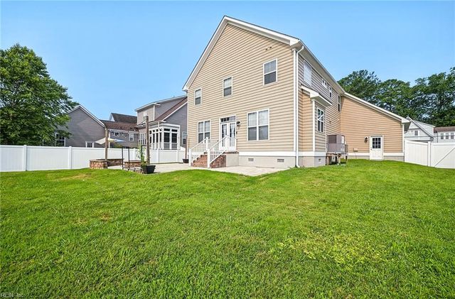 1933 Reefwood RD, Chesapeake, VA 23323
