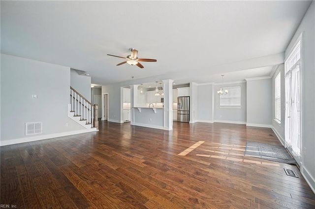 1933 Reefwood RD, Chesapeake, VA 23323