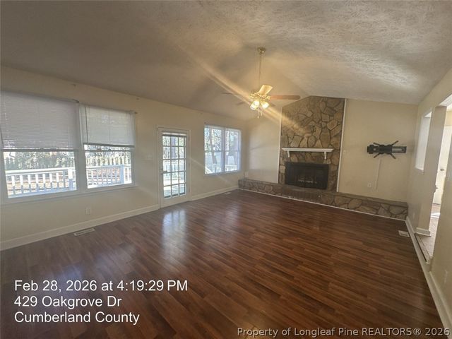 429 Oakgrove Drive, Fayetteville, NC 28314