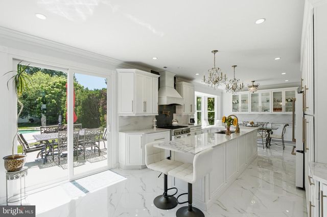 67 HADDOCK DR, Sewell, NJ 08080