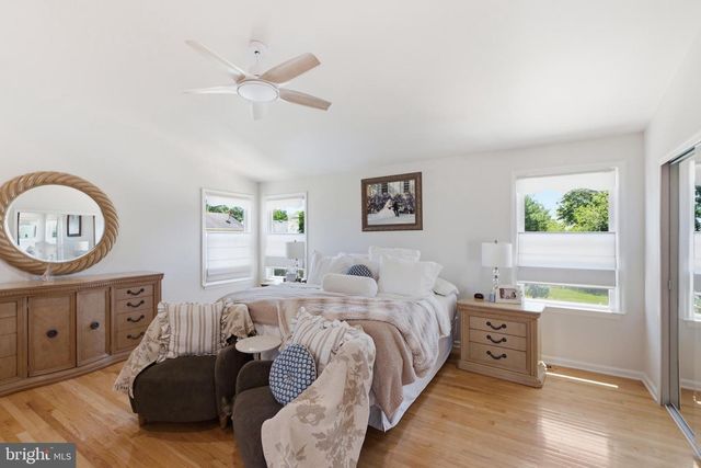 67 HADDOCK DR, Sewell, NJ 08080