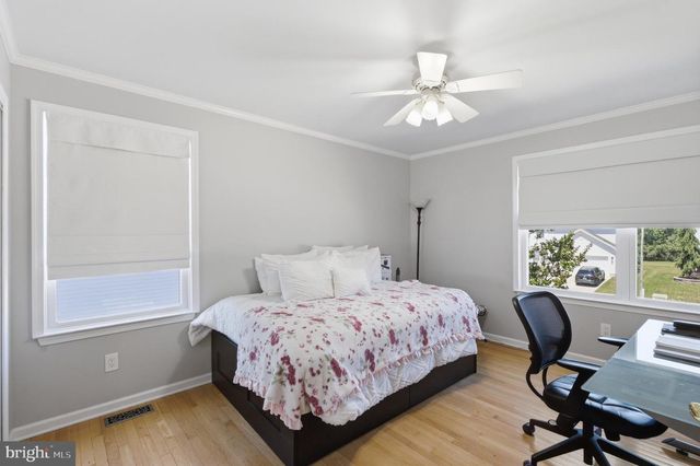 67 HADDOCK DR, Sewell, NJ 08080
