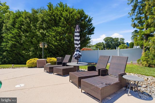 67 HADDOCK DR, Sewell, NJ 08080