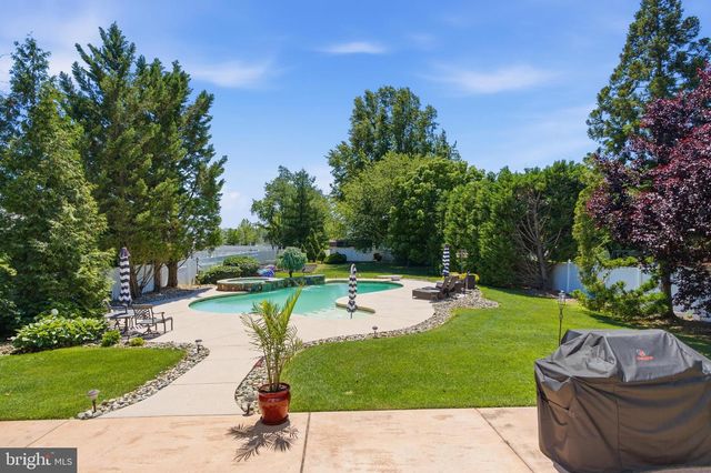 67 HADDOCK DR, Sewell, NJ 08080
