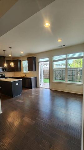 300 Auburn Valley Way, Auburn, GA 30011