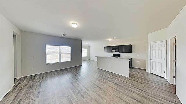 10008 Jackrabbit Road, Yukon, OK 73099