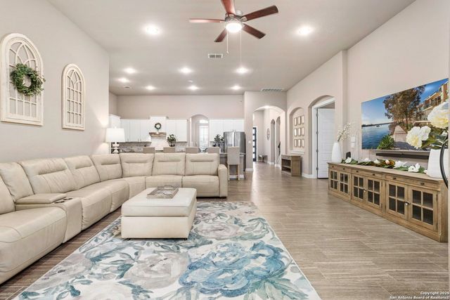 11318 Ivy Cadence, San Antonio, TX 78253