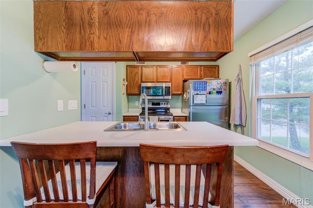1504 Surrey Lane C, St Charles, MO 63304